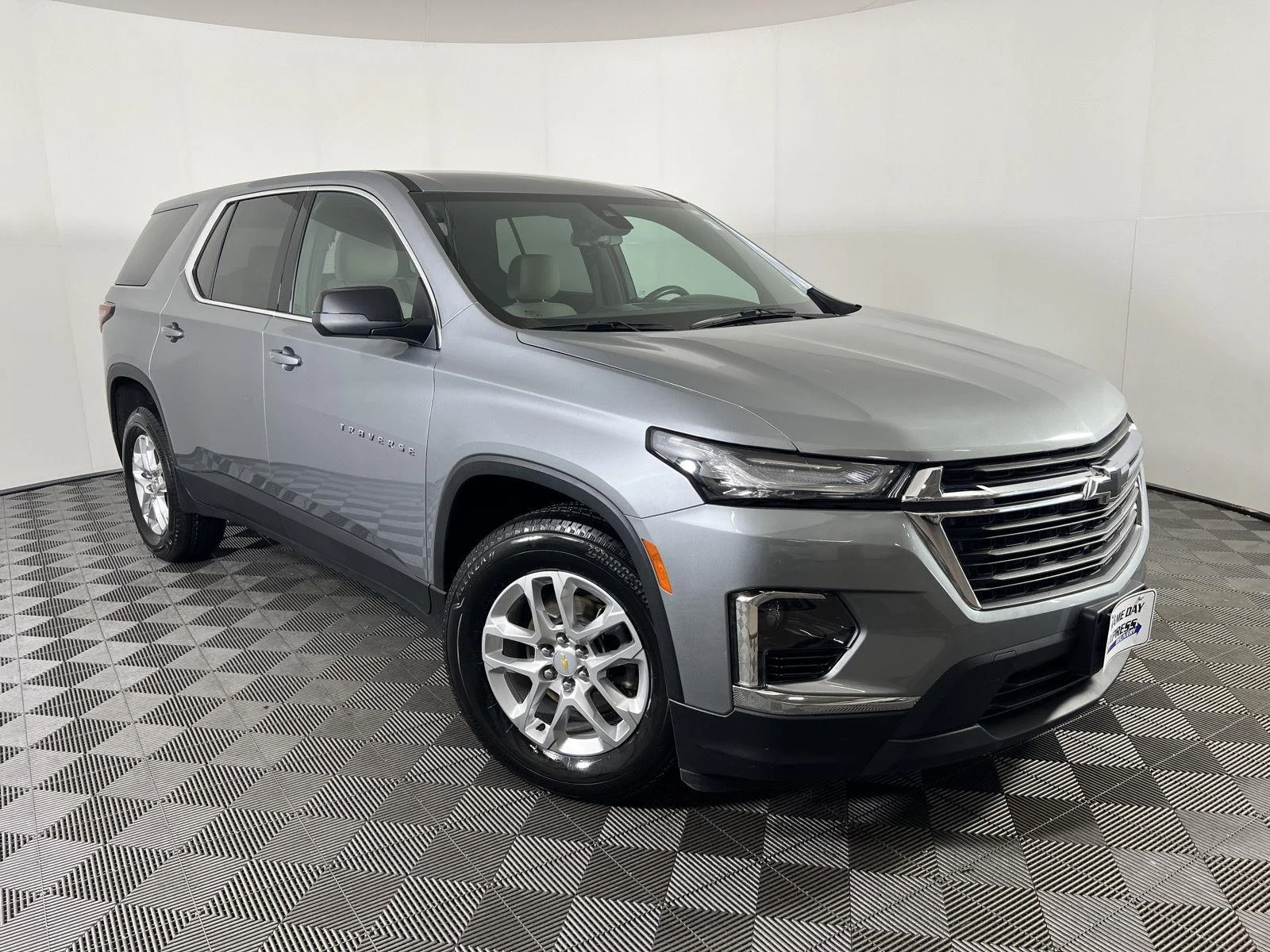 Used 2023 STERLING GRAY METALLIC Chevrolet LS image 22