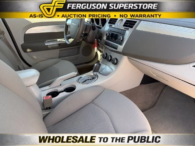 Used 2009 Beige Chrysler Touring image 24