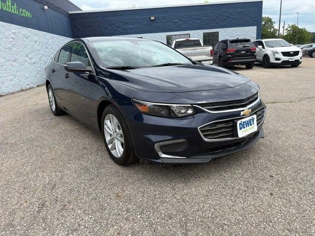 Used 2017 Blue Velvet Metallic Chevrolet LT image 7