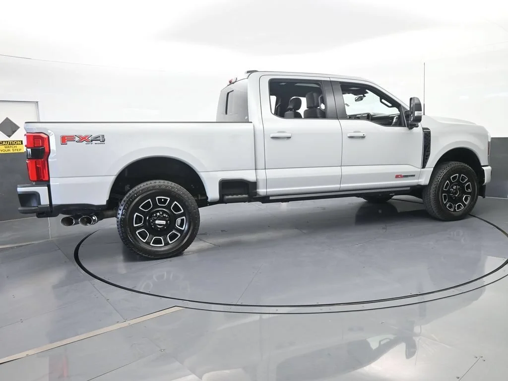 Used 2026 Gray Ford XL image 7
