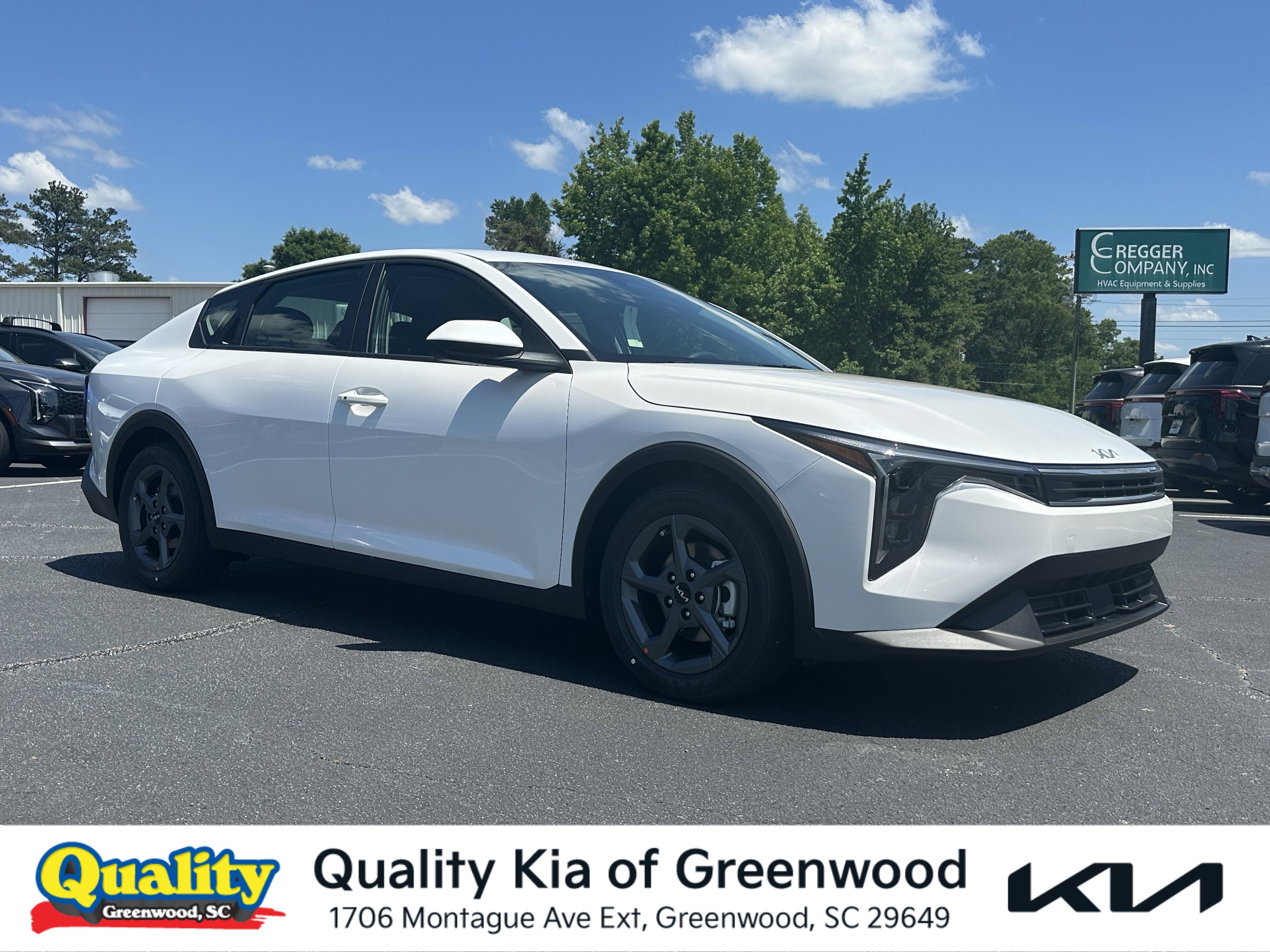 2026 Kia K4 LXS AT's photo