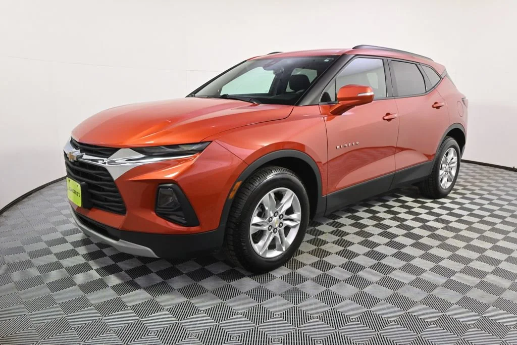 Used 2021 Chevrolet Blazer 2LT with VIN 3GNKBHRS7MS527304 for sale in Forest Lake, Minnesota