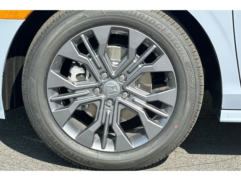 New 2026 Sonic Gray Pearl Honda Touring image 32