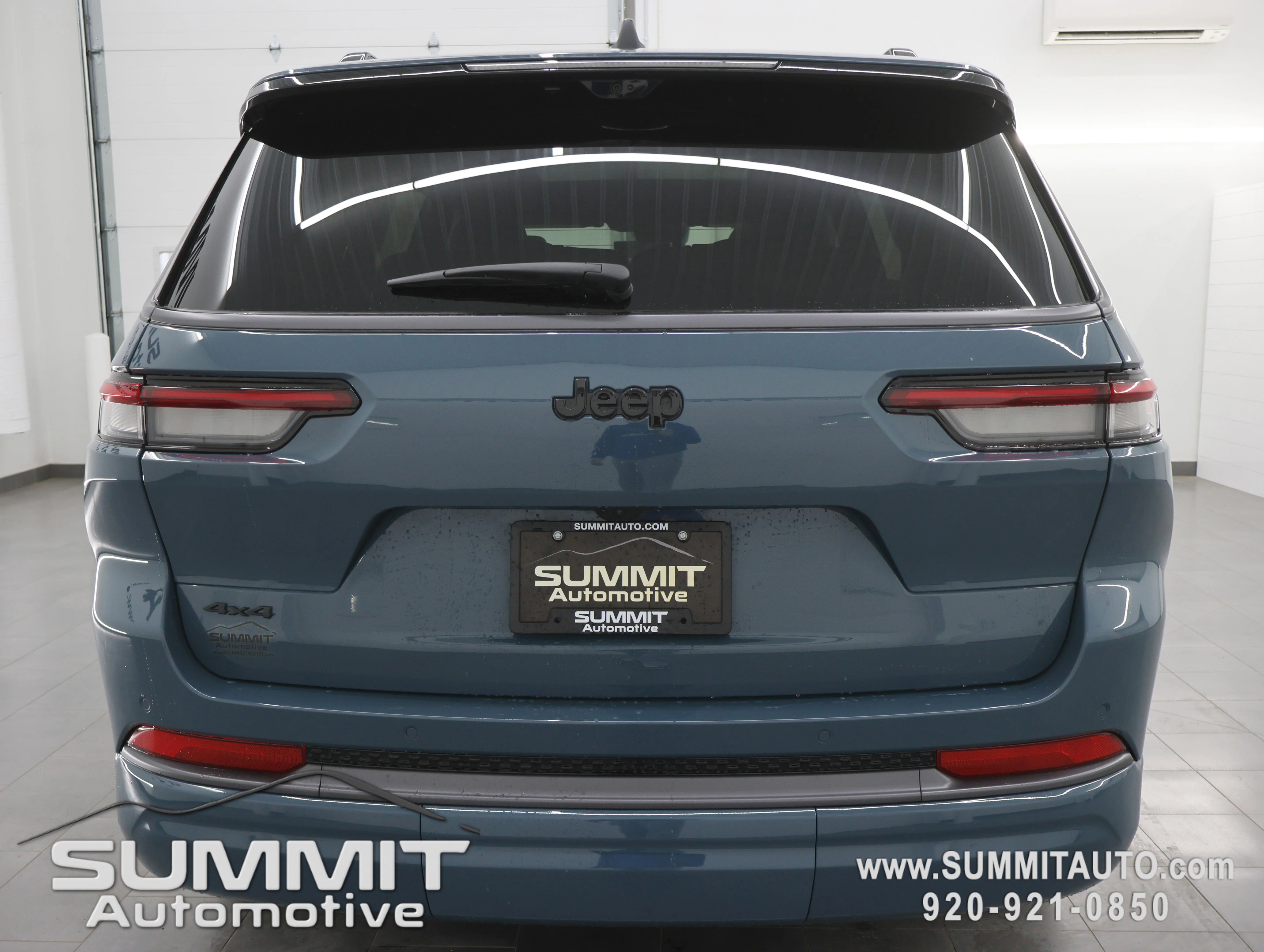 New 2026 Steel Blue Exterior Paint Jeep Limited image 31