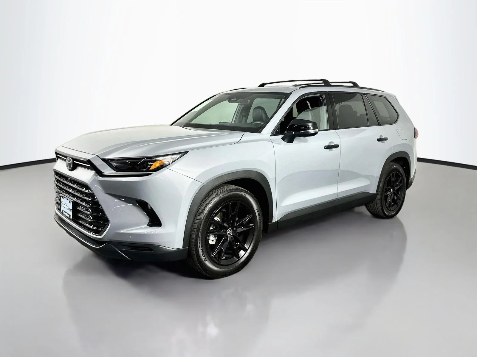 Used 2025  Toyota Nightshade Edition image 3