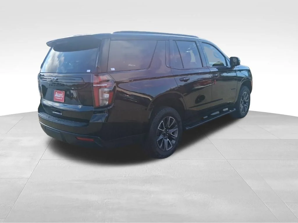 Used 2023 Black Chevrolet Z71 image 7