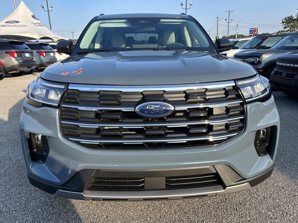 New 2026 Vapor Blue Ford Active image 7