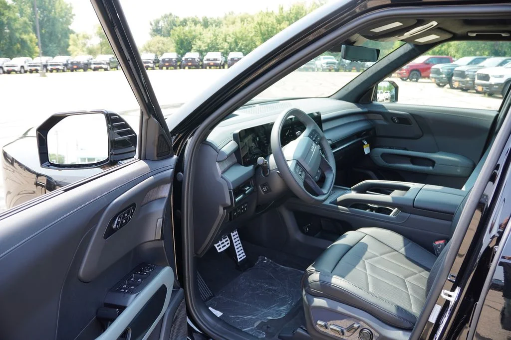 New 2027 Ebony Black Kia X-Line SX Prestige image 10