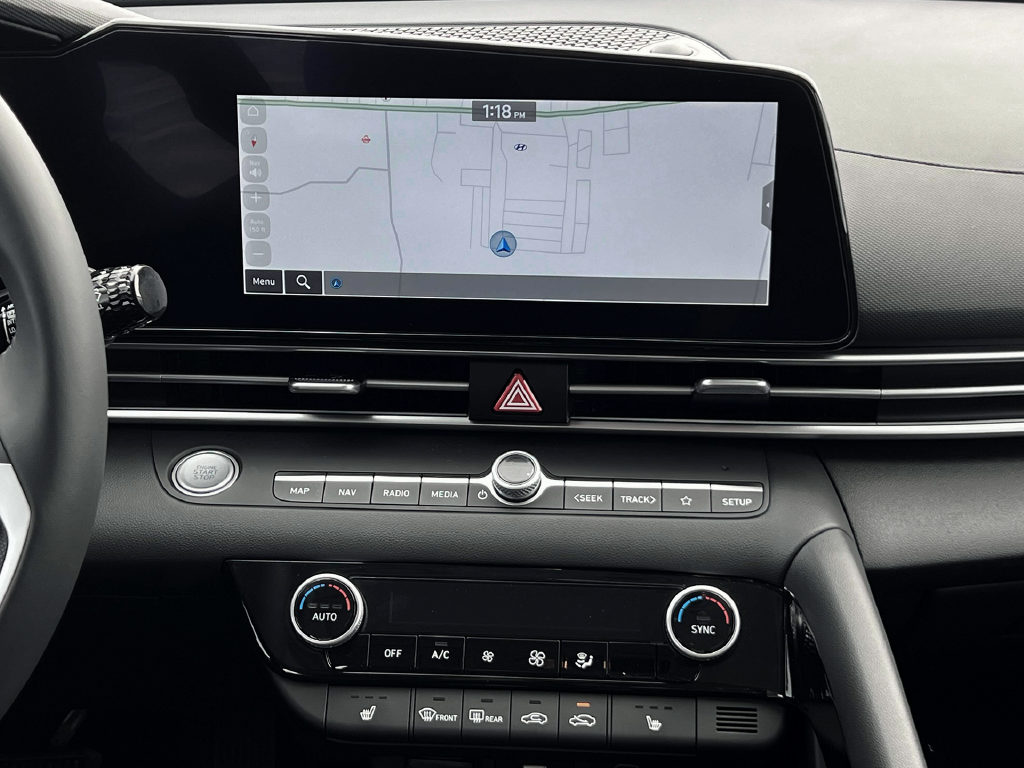 2025 Hyundai Elantra Limited - Photo 21