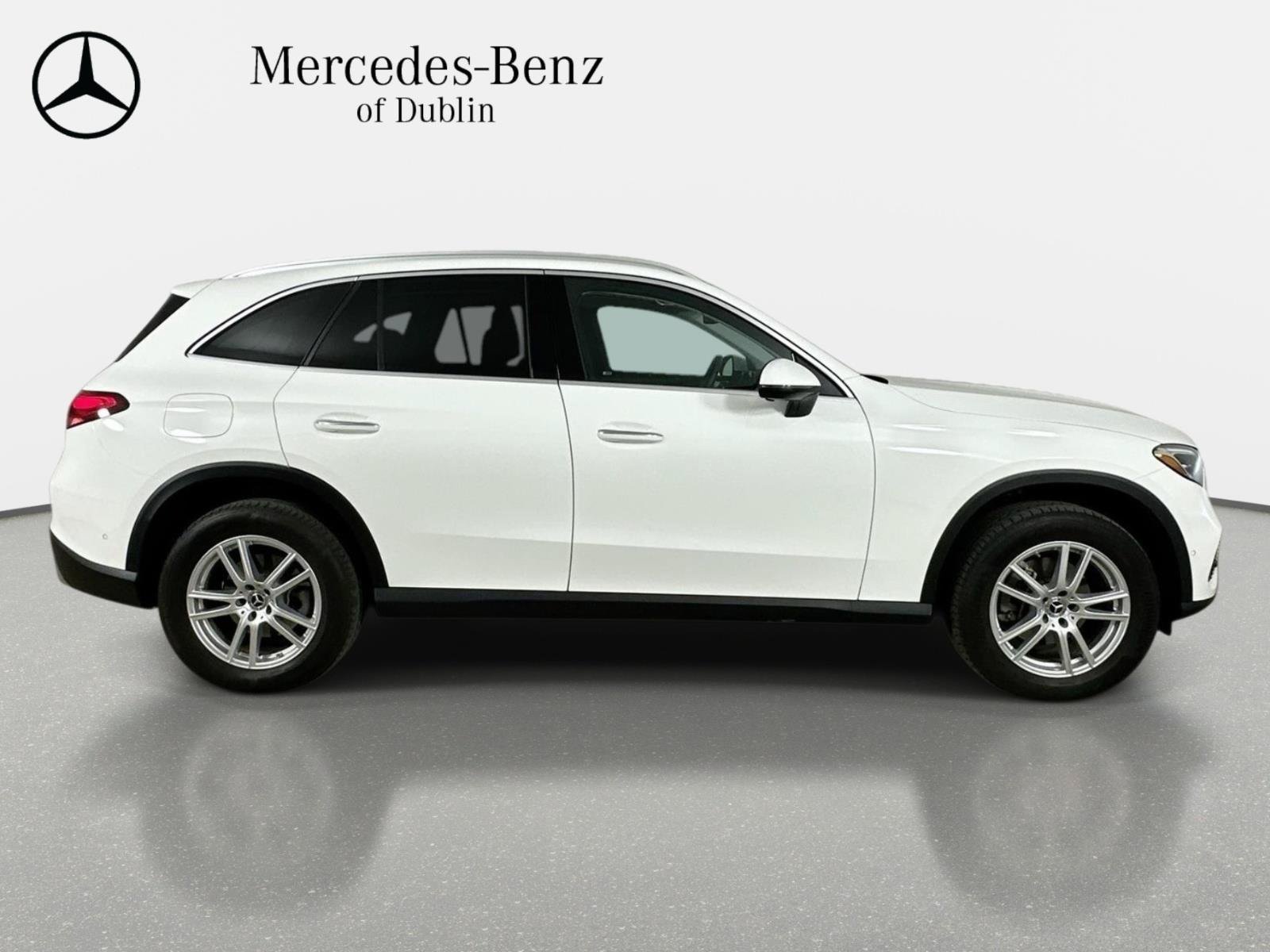Used 2023 Polar White Mercedes-Benz GLC 300 image 12