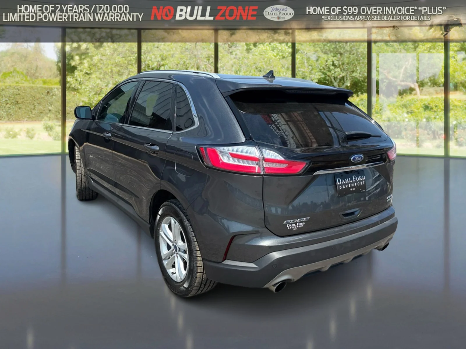 Used 2020 Gray Ford SEL image 3