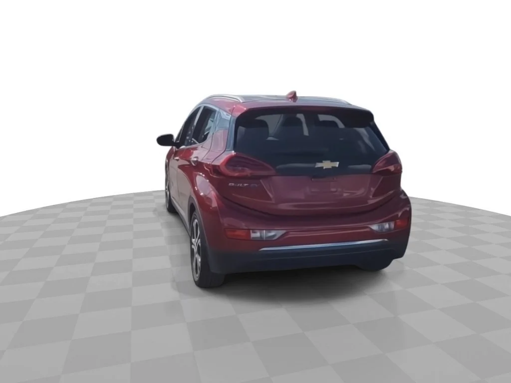 Certified Used 2017 Includes (TUS) Black grille. Chevrolet Premier image 7