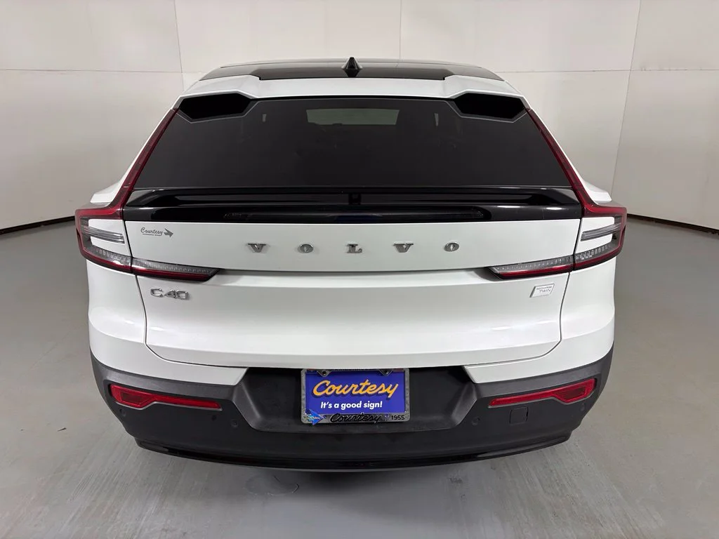 Used 2023 White Volvo Ultimate image 7