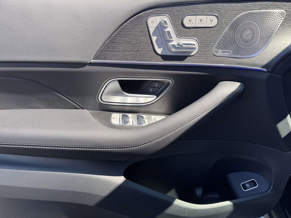 2026 Mercedes-Benz GLS Base - Photo 18