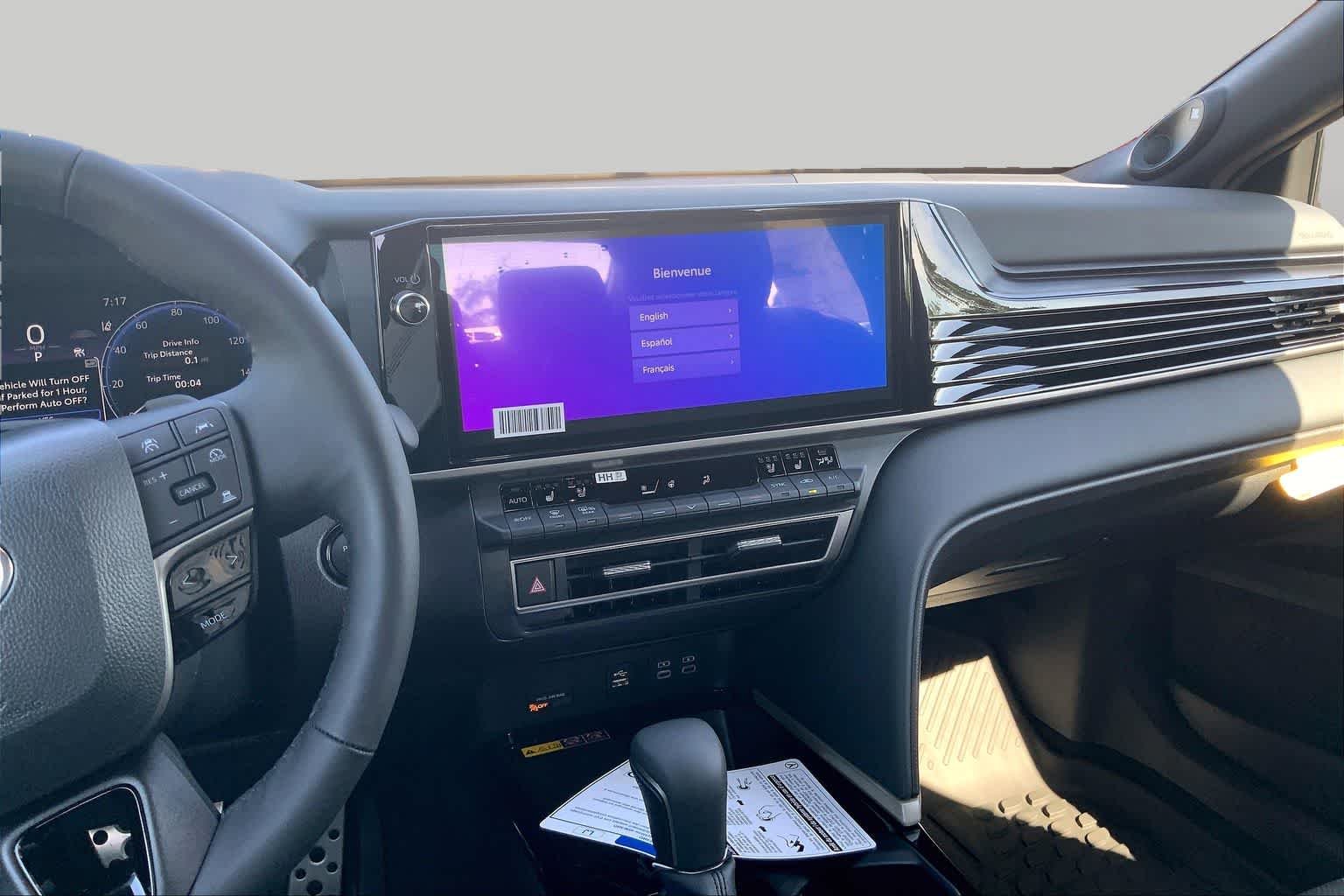 View vehicle photo 6