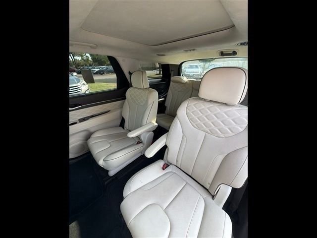 Used 2020 Black Hyundai Limited image 9