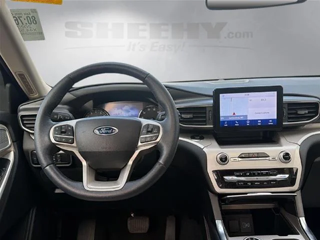 Used 2023  Ford  image 3