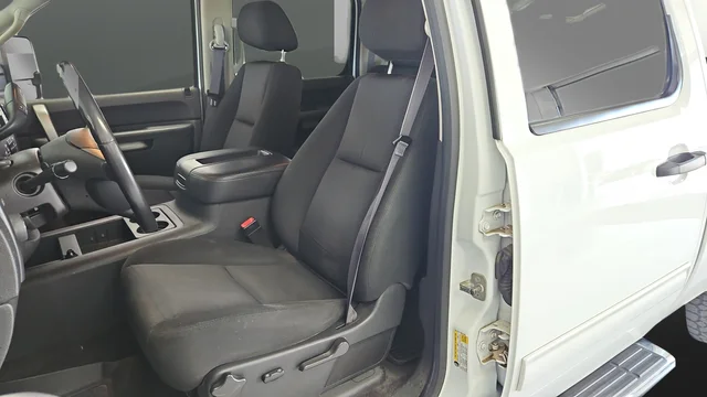 Used 2014 Summit White Chevrolet LT image 9