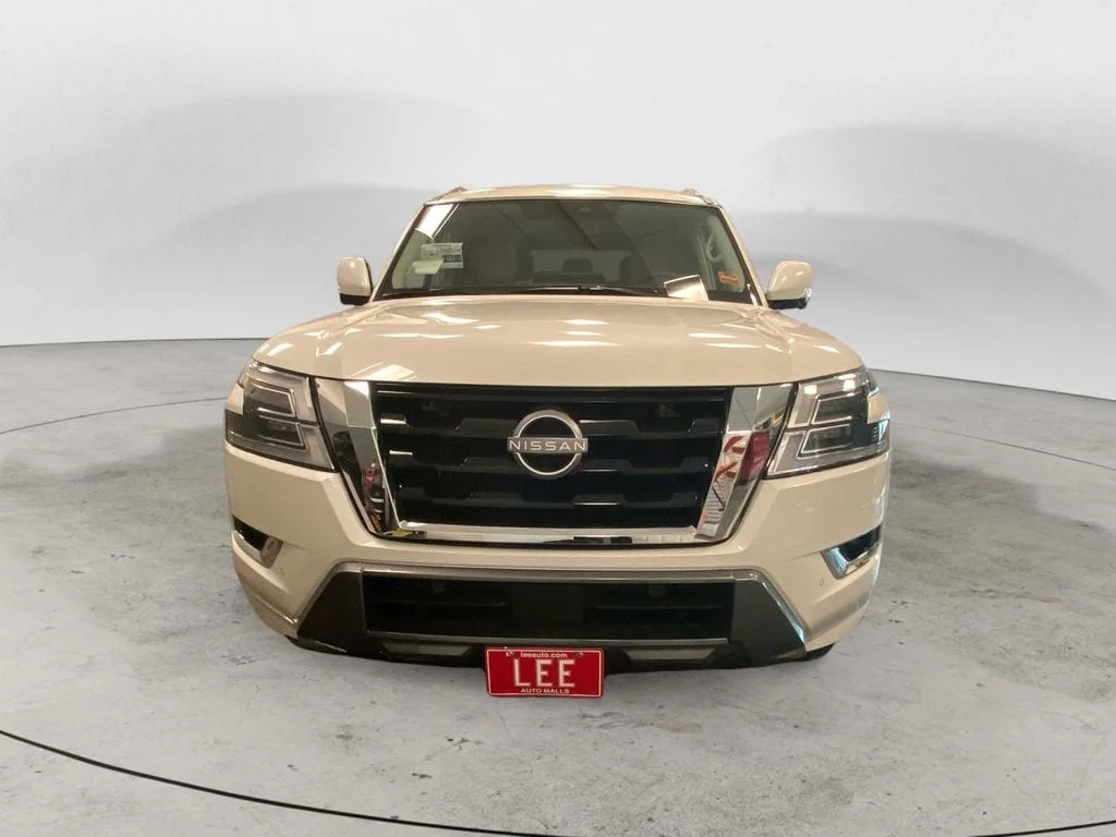 Certified Used 2024 Aspen White Tricoat Nissan SL image 8