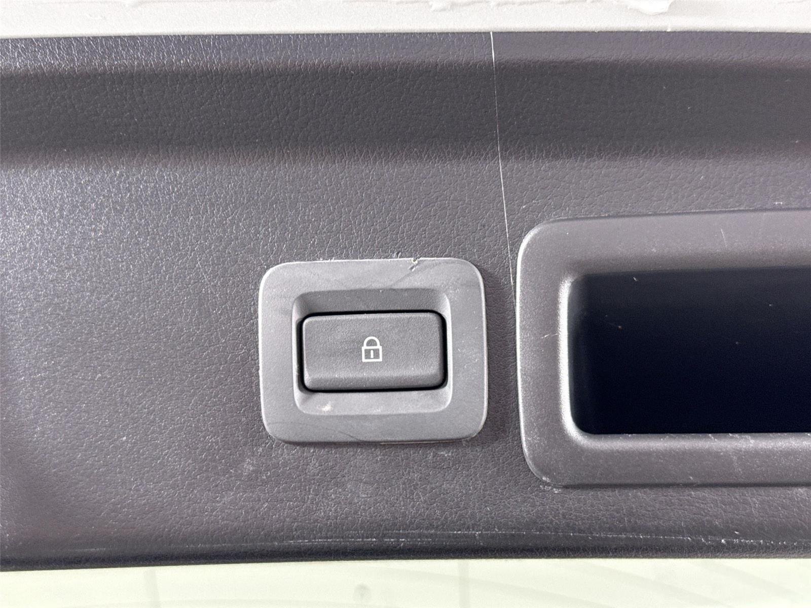 Used 2024 Platinum Quartz Metallic Mazda 2.5 S Select Sport image 36