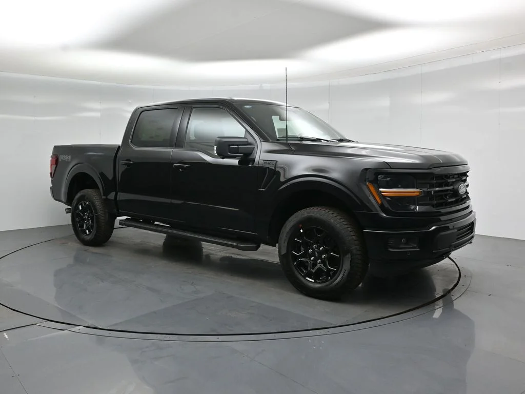 New 2026 Agate Black Metallic Ford XLT image 23
