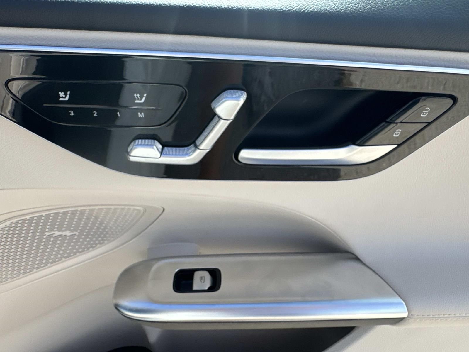 Certified Used 2023 White Mercedes-Benz C 300 image 17