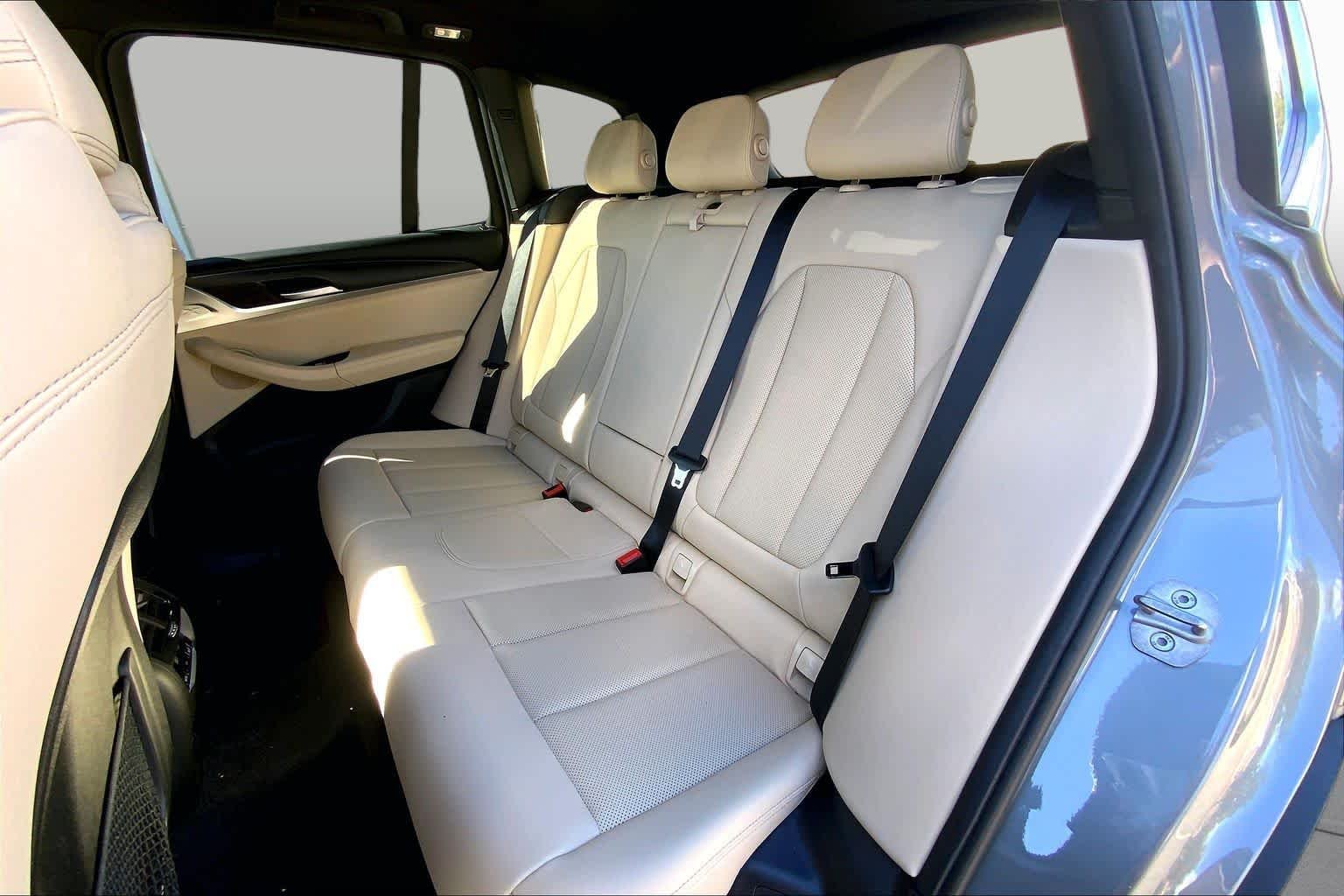 Used 2024 Skyscraper Grey Metallic BMW xDrive30i image 20
