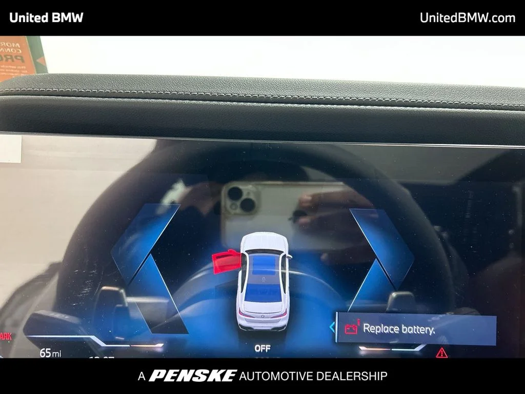 Used 2025 Mineral White Metallic BMW 760i xDrive image 15