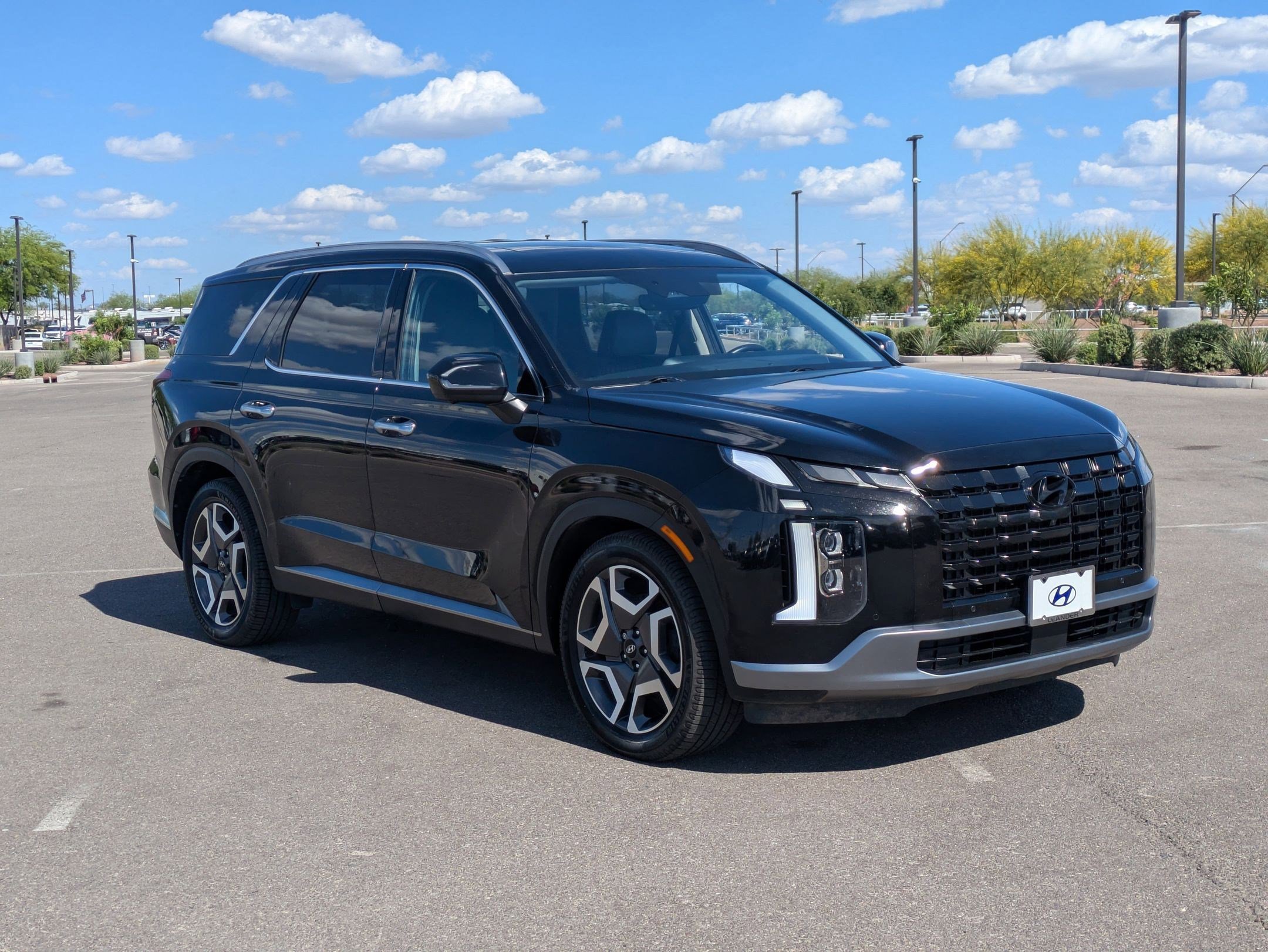 Certified Used 2023 Abyss Black Pearl Hyundai Limited image 9