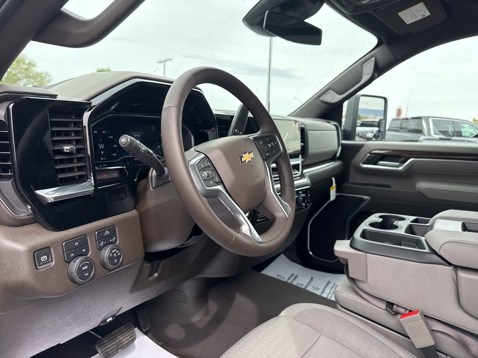 2025 Chevrolet Silverado 2500 HD LT - Photo 14