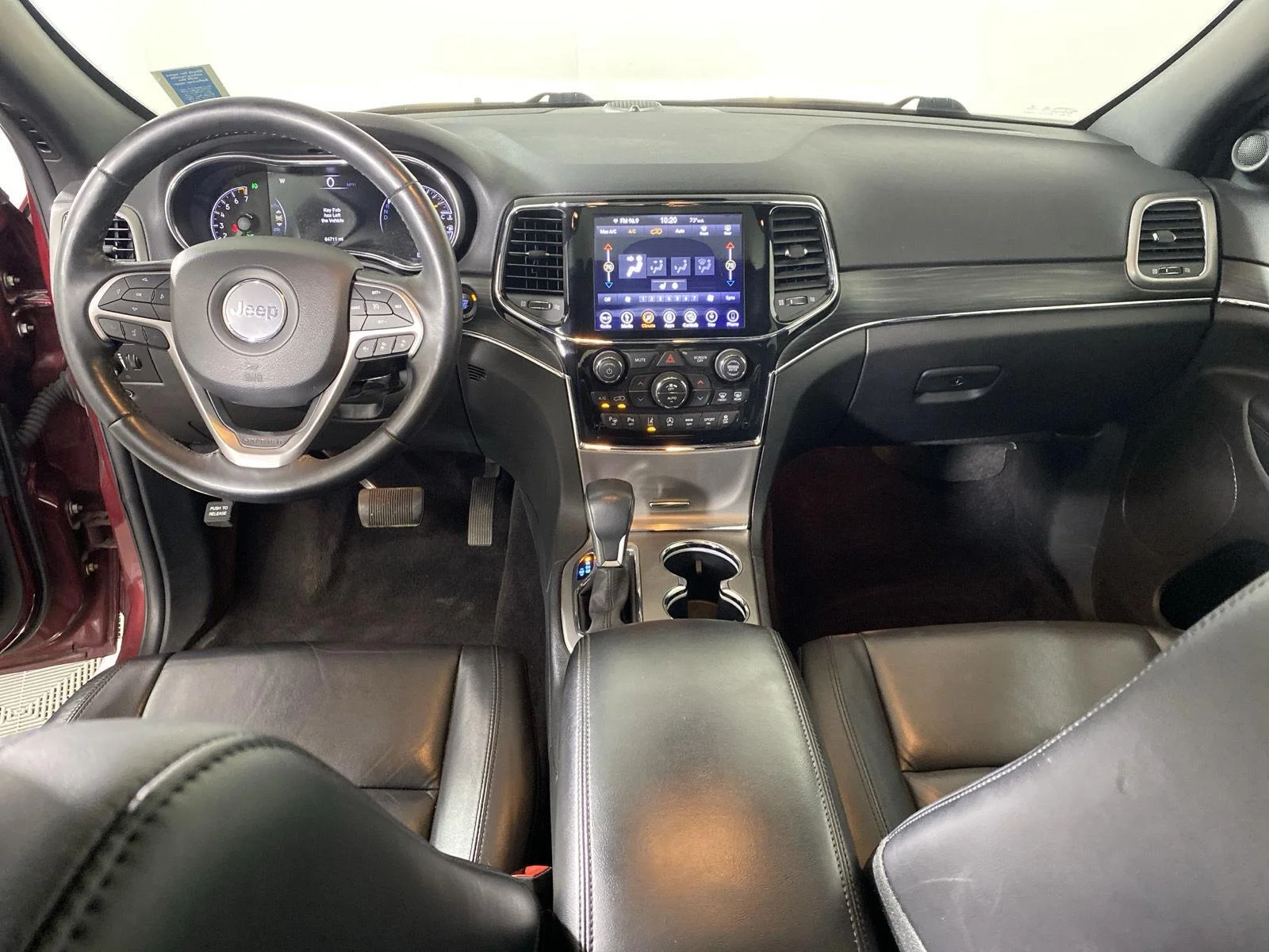Used 2019 Velvet Red Pearlcoat Jeep Limited image 29