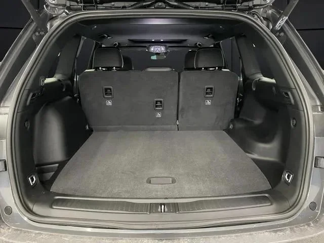 New 2026 Baltic Gray Metallic Clear-Coat Exterior Paint Jeep Laredo image 15