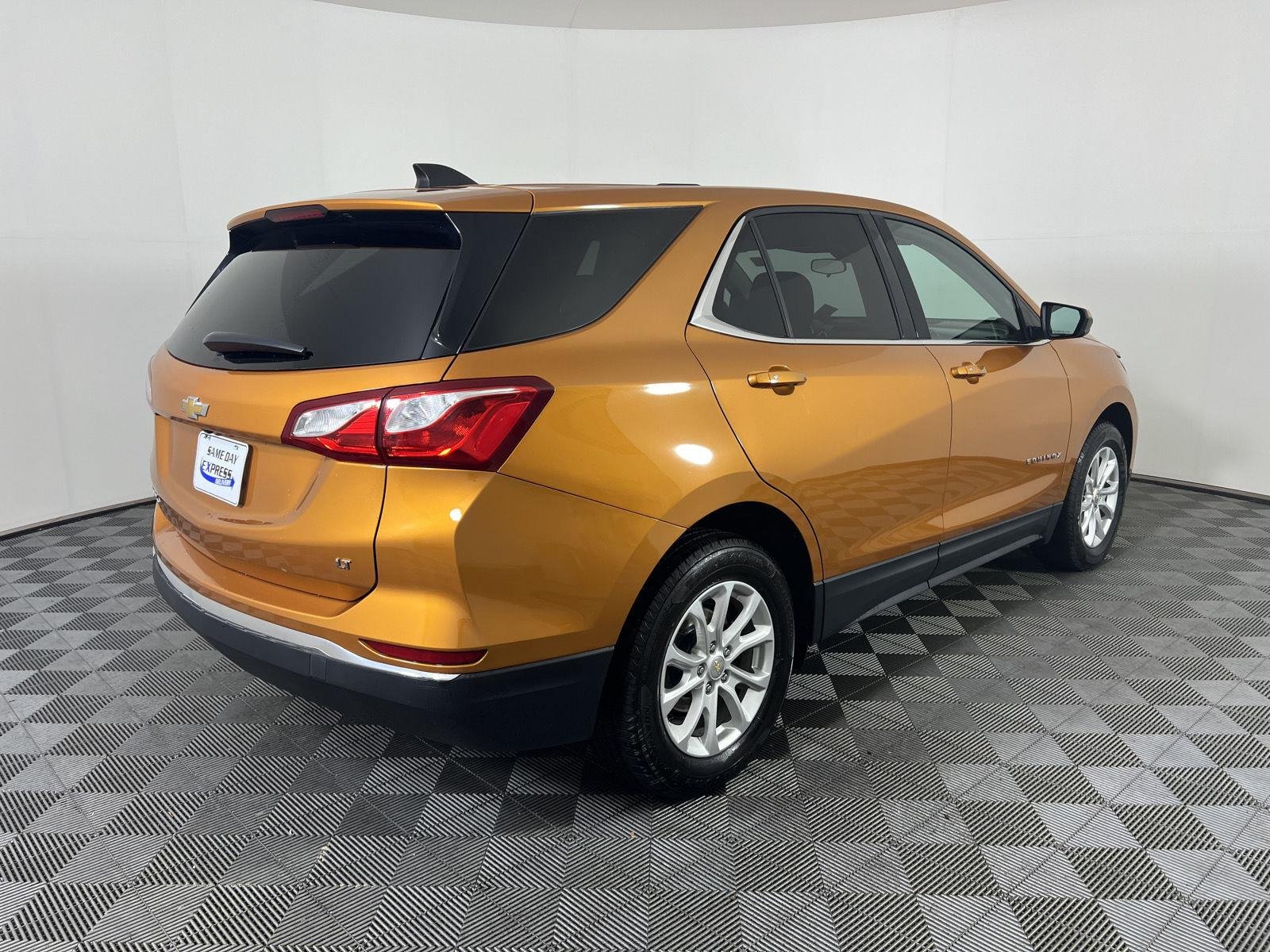 Used 2018 Orange Burst Metallic Chevrolet LT image 24