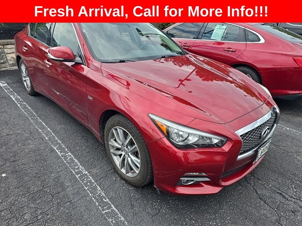 Used 2016 Red INFINITI 2.0t Base image 1