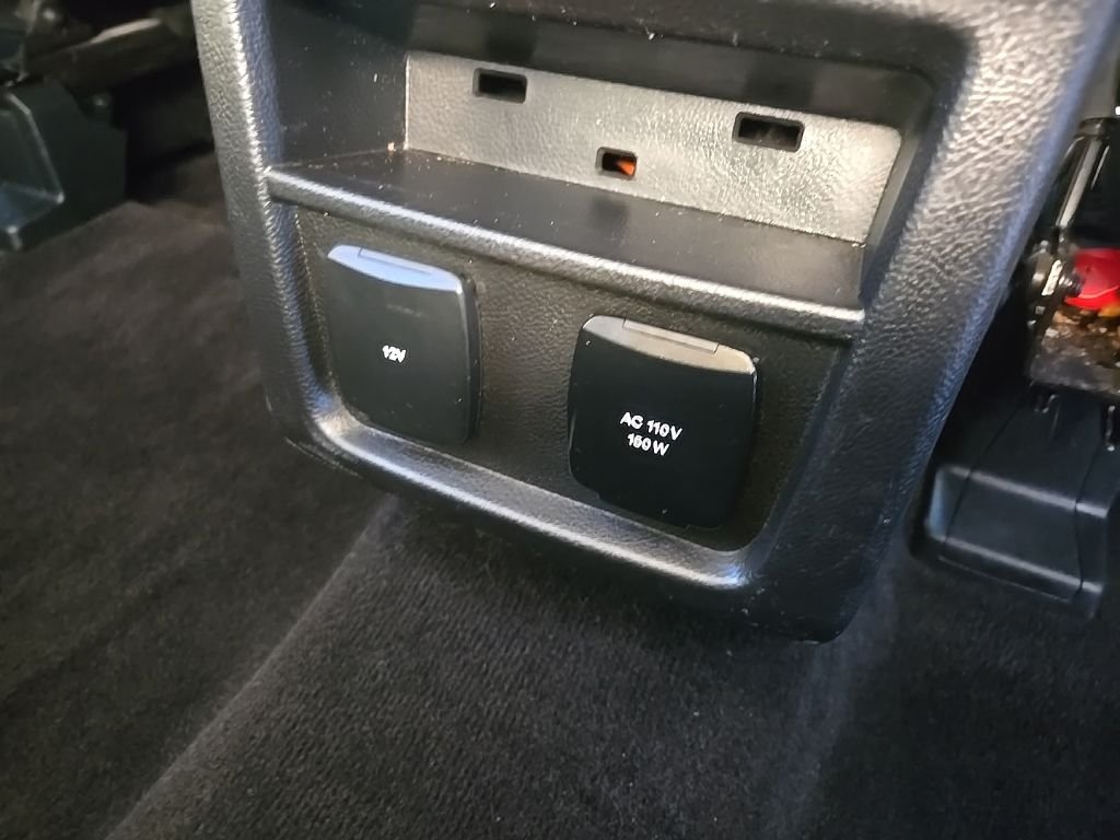 Used 2019 Blue Ford SEL image 87