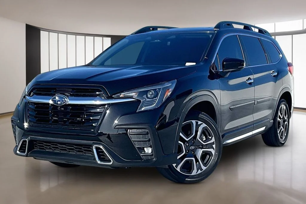 2024 Subaru Ascent Touring's photo
