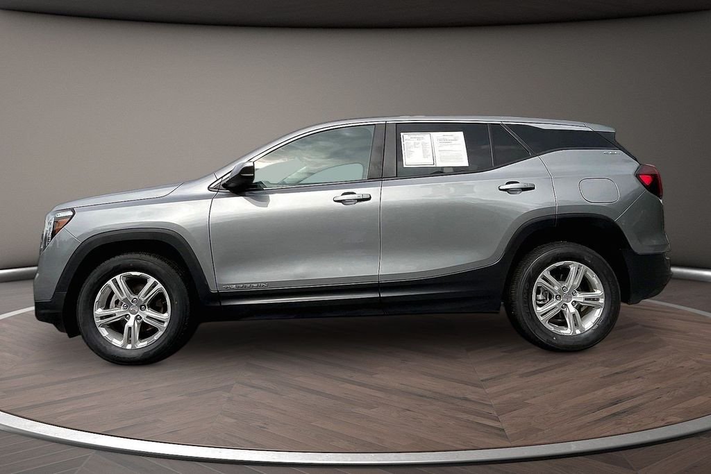 Used 2024 Silver GMC SLE image 7
