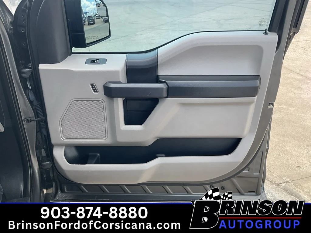 Used 2019 Magnetic Metallic Ford XL image 19