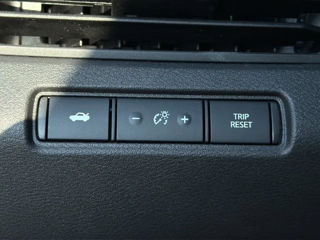 Used 2025 Black Nissan 2.5 SV image 30
