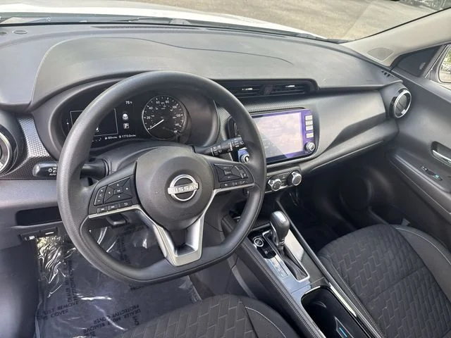 Used 2023 White Nissan SV image 15