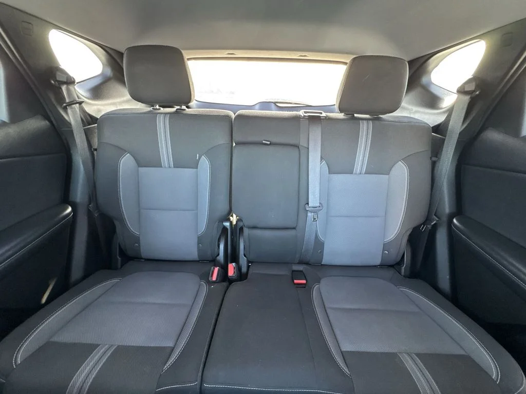 Used 2023 White Chevrolet LT image 22