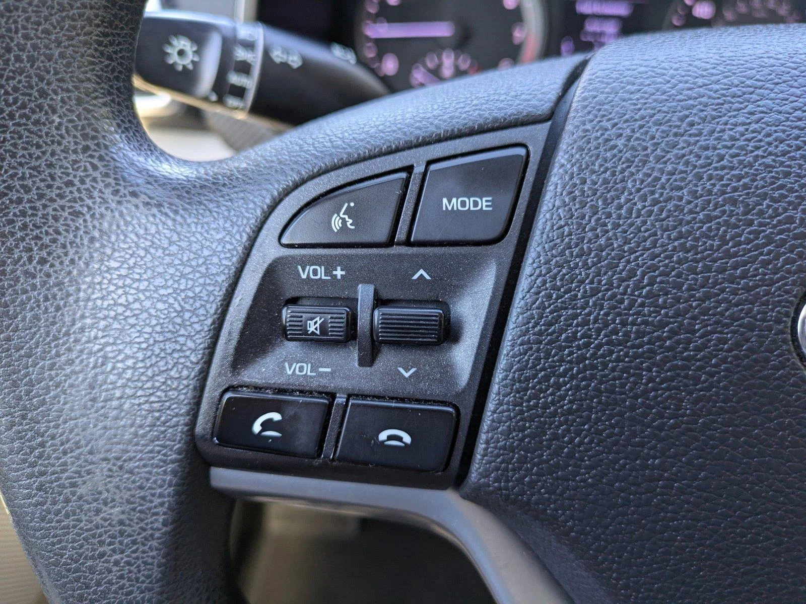 Used 2019 Coliseum Gray Hyundai Value image 24