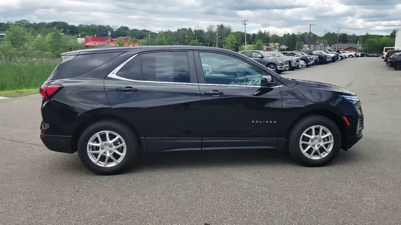 Used 2023 Mosaic Black Metallic Chevrolet LT image 9