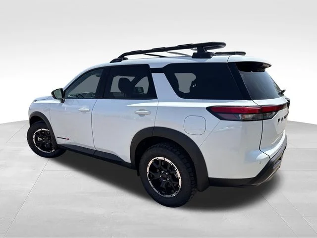 New 2026 Everest White Pearl TriCoat Nissan Rock Creek® image 5