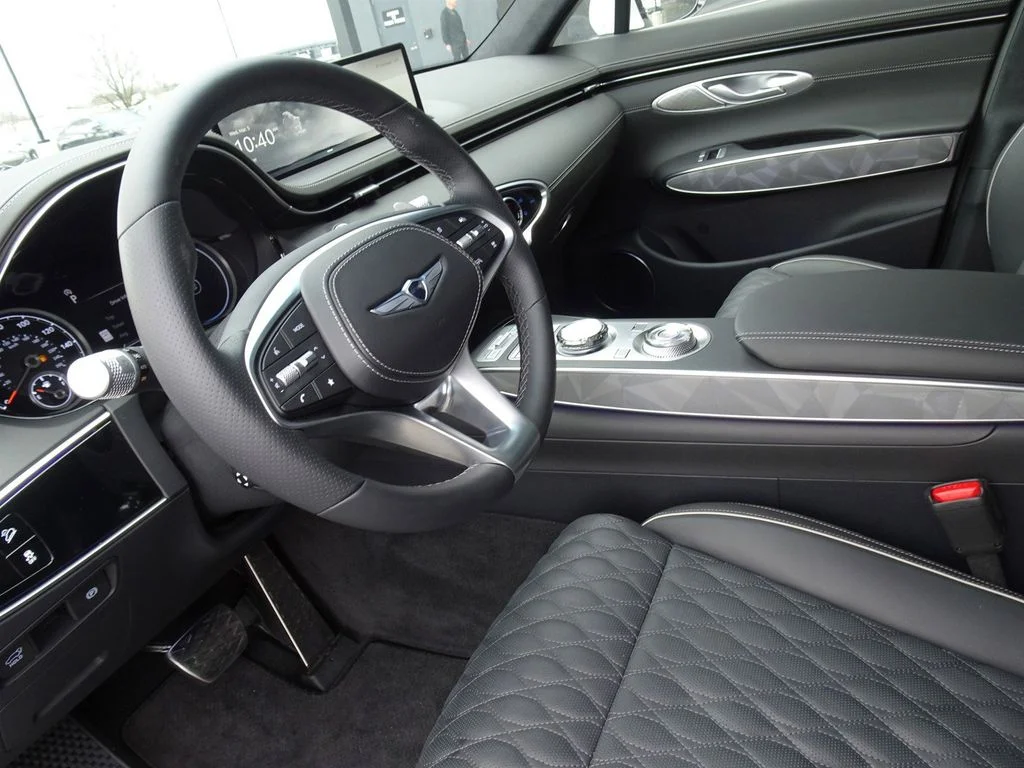 2025 GENESIS GV70 Sport - Photo 12