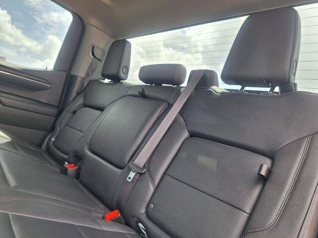 Used 2024 Summit White GMC SLT image 23