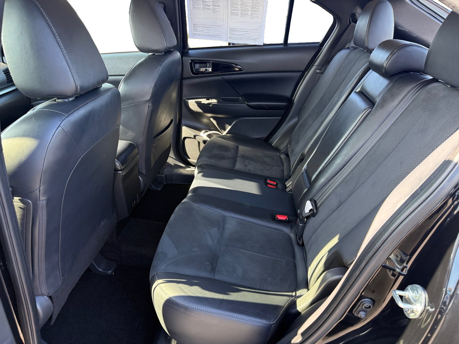 Used 2024 Lightning Blue Metallic Mitsubishi SE image 16