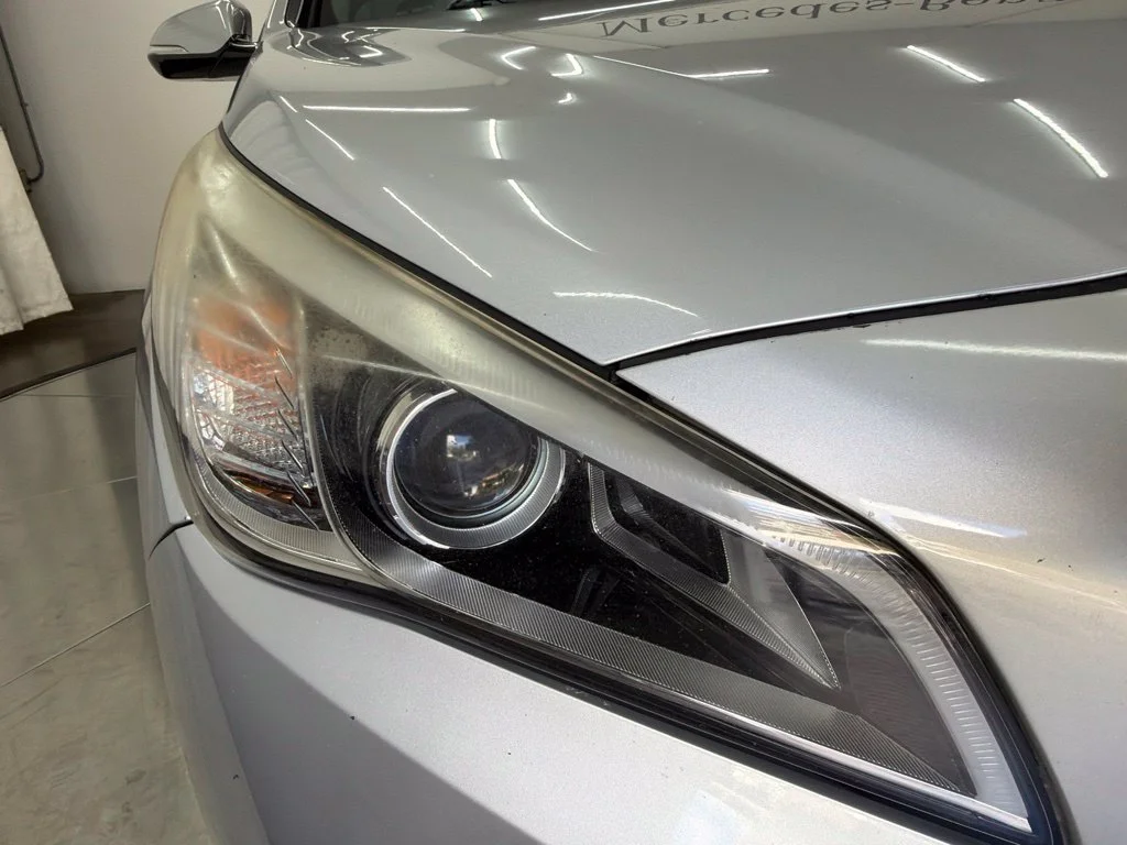 Used 2015 Silver Hyundai Limited image 10