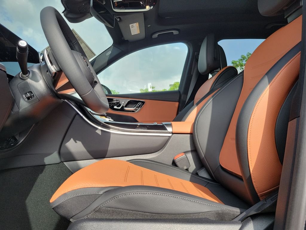 New 2026 Black Mercedes-Benz GLC 300 image 20