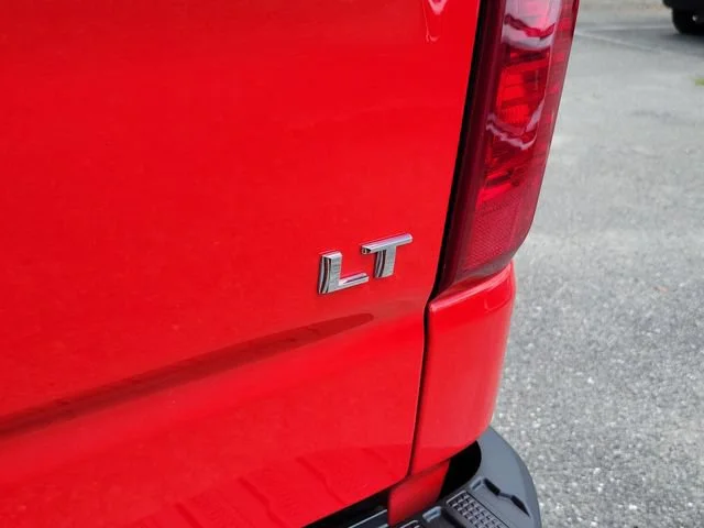2022 Chevrolet Silverado 1500 LT - Photo 11